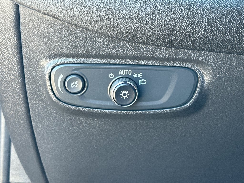 2024 Chevrolet Equinox LT - Photo 10