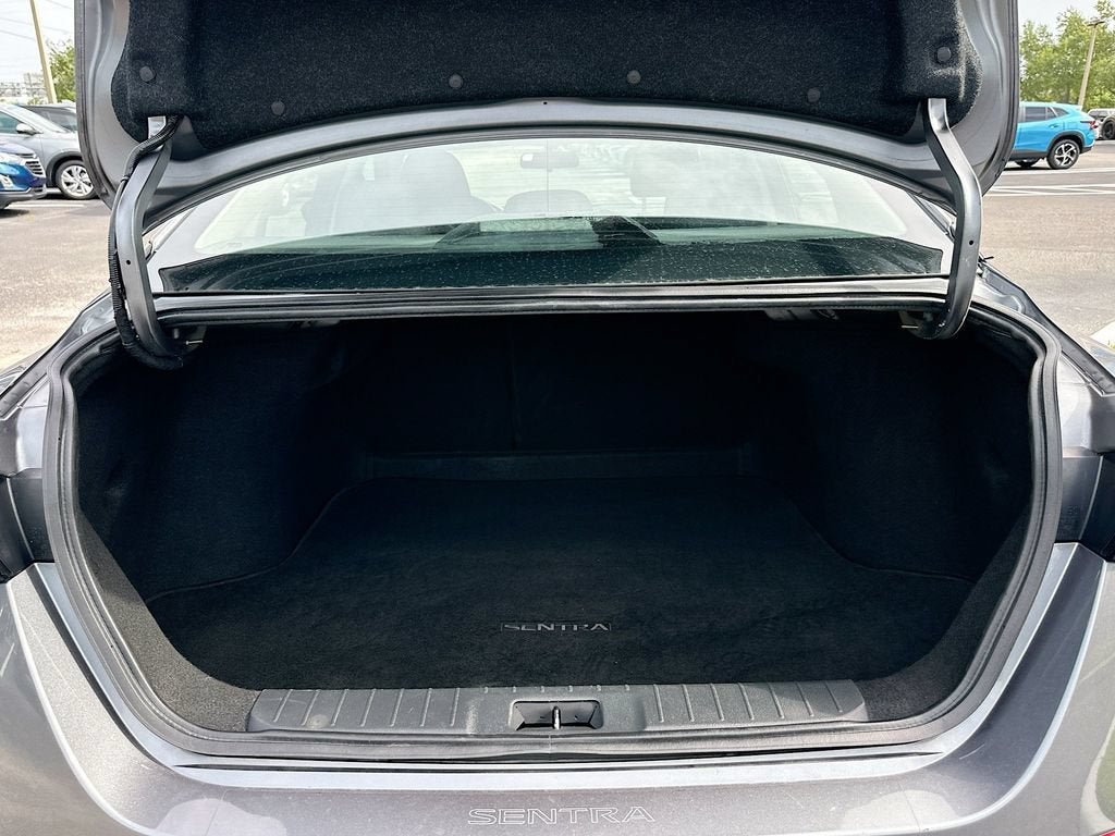 2022 Nissan Sentra SV Xtronic CVT