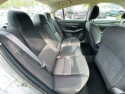 2022 Nissan Sentra SV Xtronic CVT
