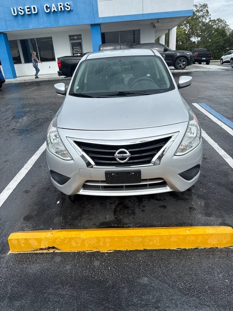 2018 Nissan Versa 1.6 S+