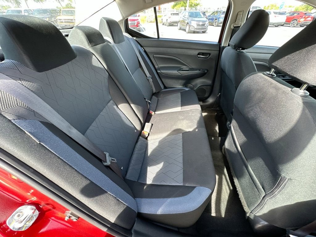 2025 Nissan Versa 1.6 SV