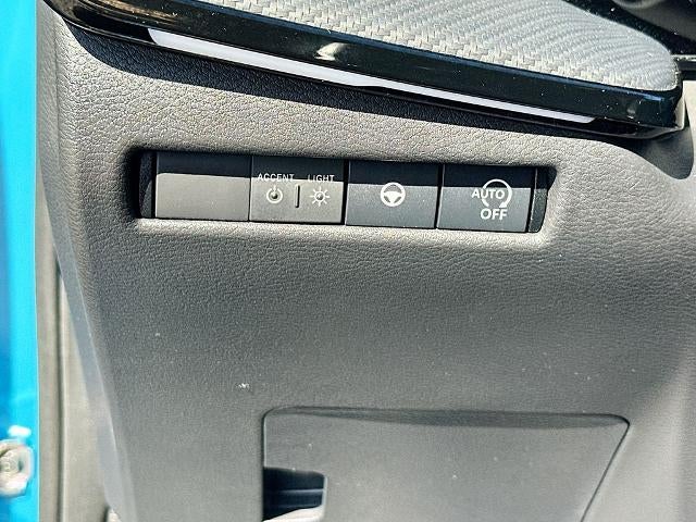 2025 Nissan Kicks SR FWD