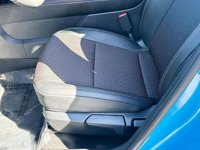 2025 Nissan Kicks SR FWD