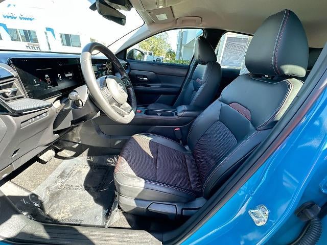 2025 Nissan Kicks SR FWD