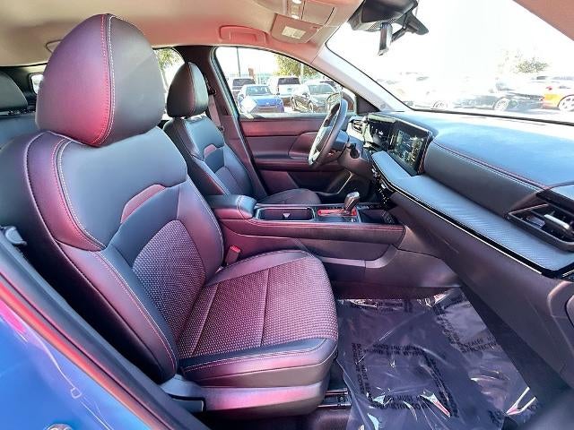 2025 Nissan Kicks SR FWD