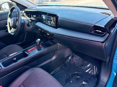 2025 Nissan Kicks SR FWD