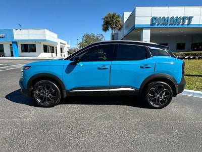 2025 Nissan Kicks SR FWD