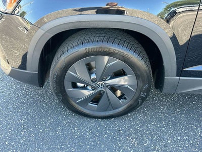 2025 Volkswagen Taos 1.5T S