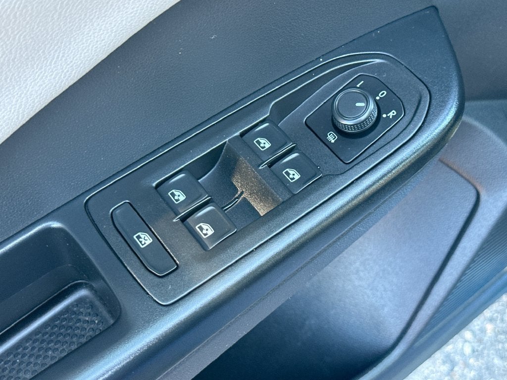 2022 Volkswagen Taos SE - Photo 17