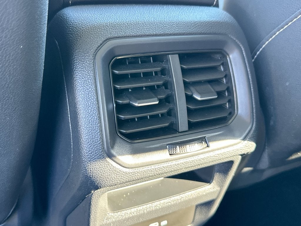 2022 Volkswagen Taos SE - Photo 25