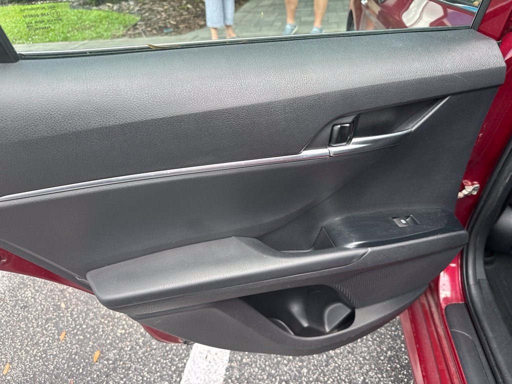 2019 Toyota Camry Hybrid LE