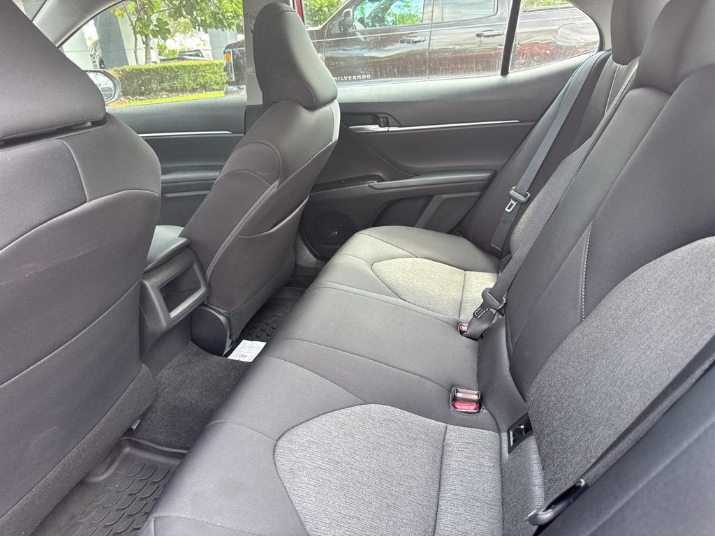 2019 Toyota Camry Hybrid LE