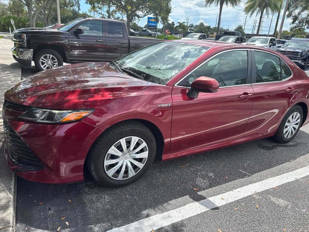 2019 Toyota Camry Hybrid LE