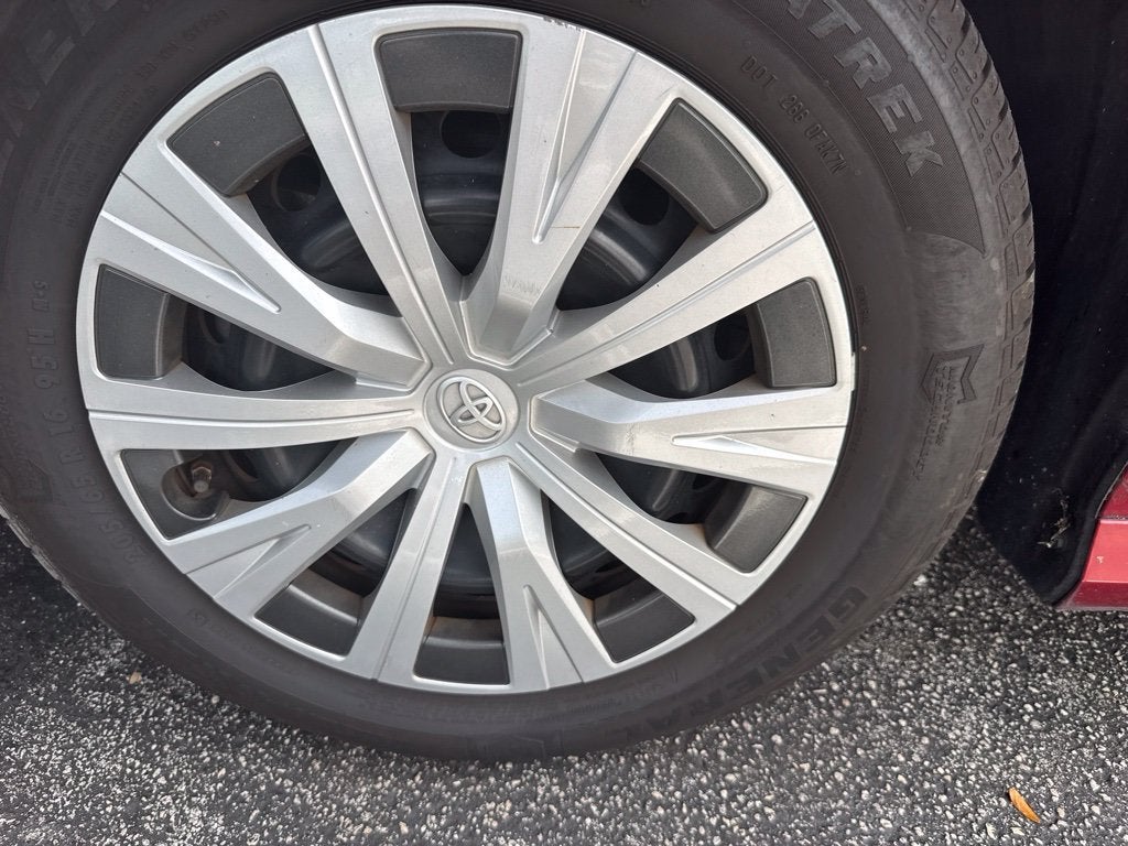 2019 Toyota Camry Hybrid LE