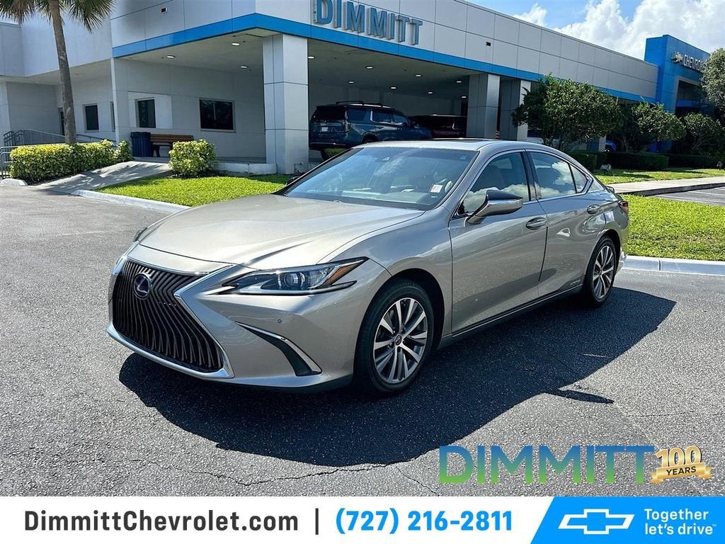 2021 Lexus ES 300h 