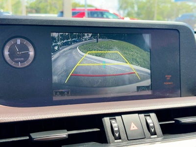 2021 Lexus ES 300h 