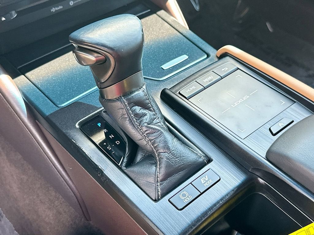 2021 Lexus ES 300h 