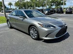 2021 Lexus ES 300h 