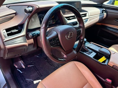 2021 Lexus ES 300h 