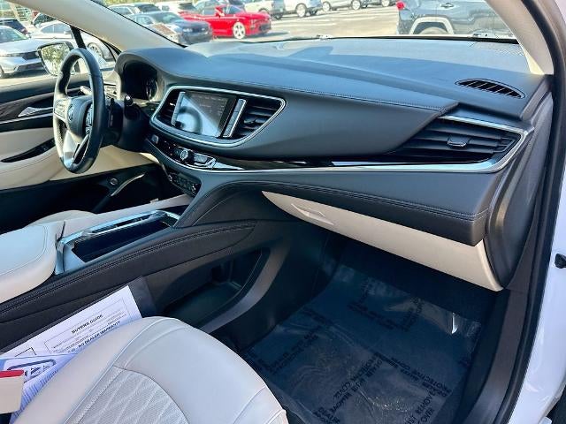 2022 Buick Enclave Avenir