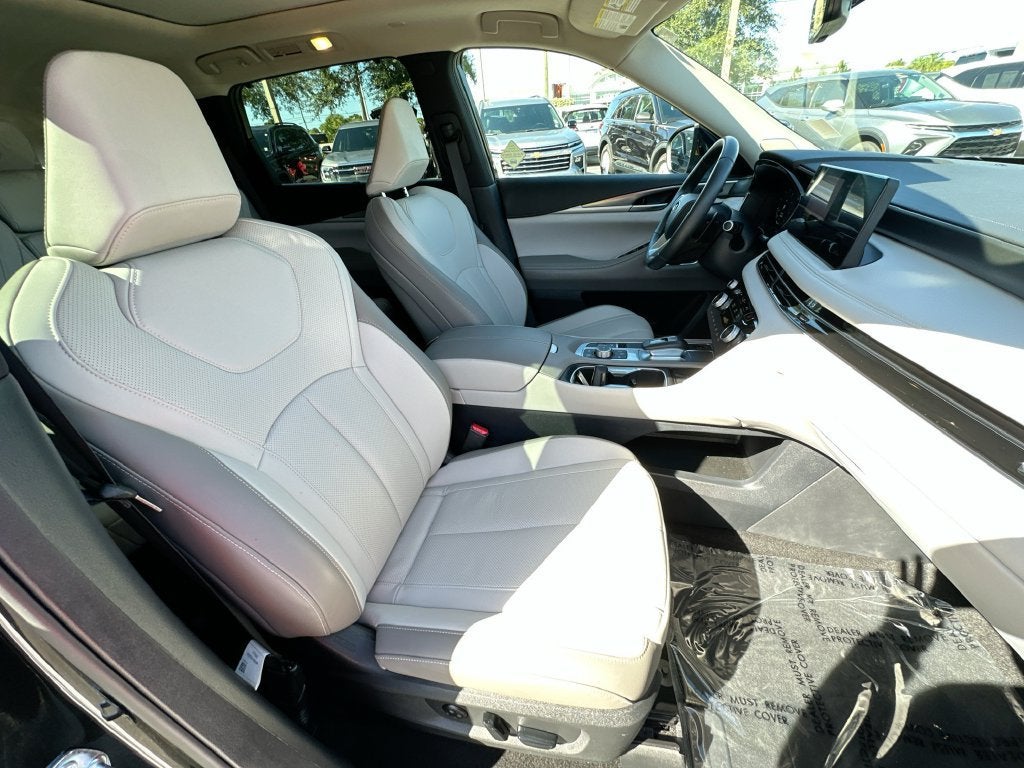2026 INFINITI QX60 LUXE