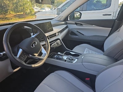 2026 INFINITI QX60 LUXE