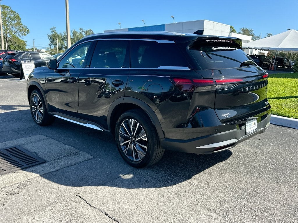 2026 INFINITI QX60 LUXE