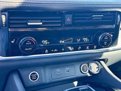 2023 Nissan Rogue SV FWD