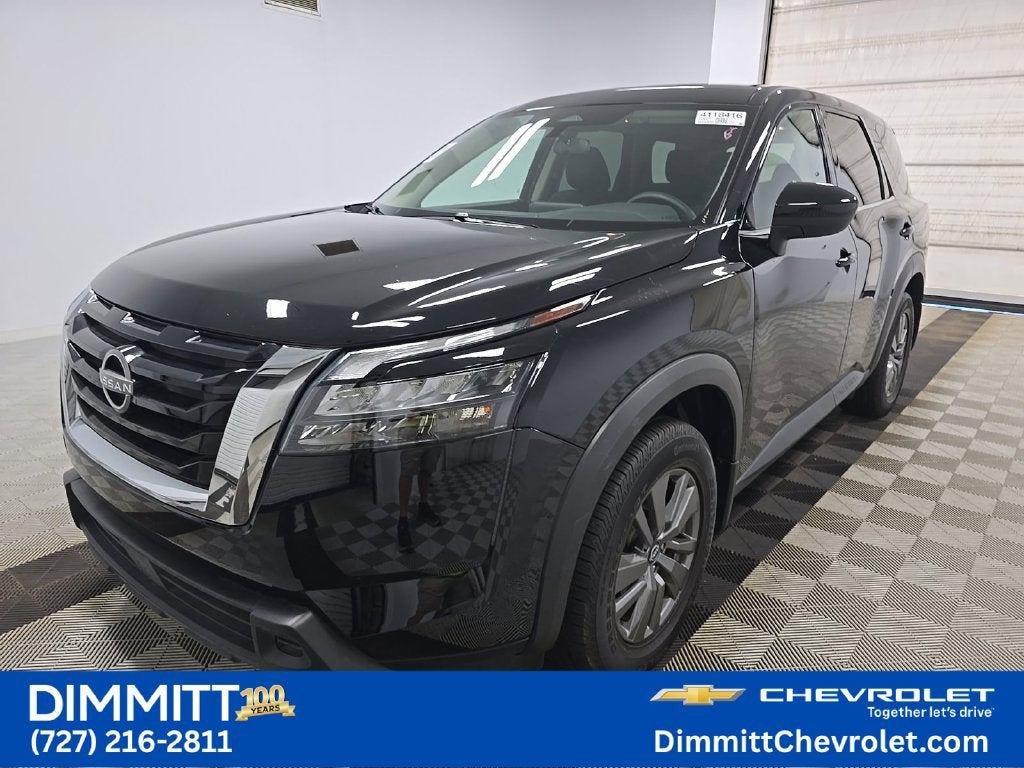 2025 Nissan Pathfinder S