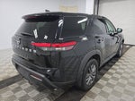 2025 Nissan Pathfinder S