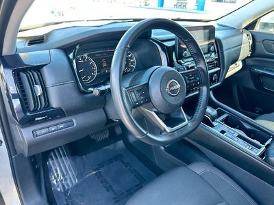 2025 Nissan Pathfinder SV FWD