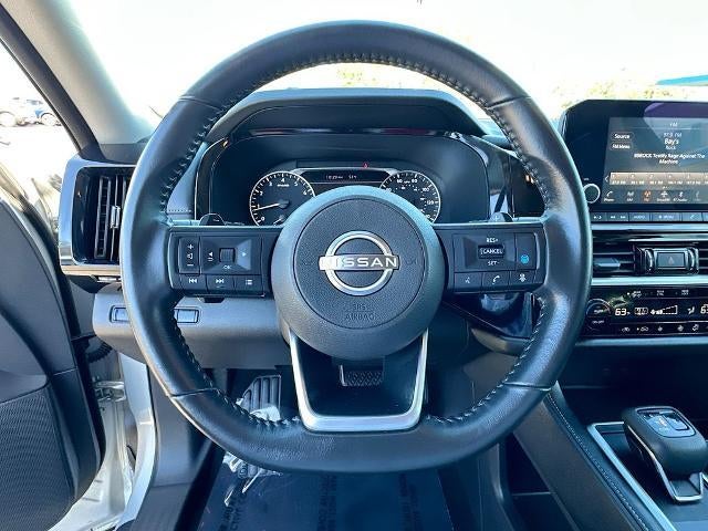 2025 Nissan Pathfinder SV FWD