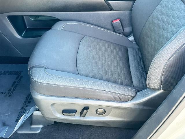 2025 Nissan Pathfinder SV FWD