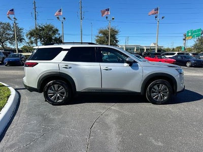 2025 Nissan Pathfinder SV FWD