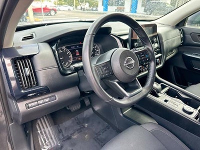 2025 Nissan Pathfinder SV 4WD