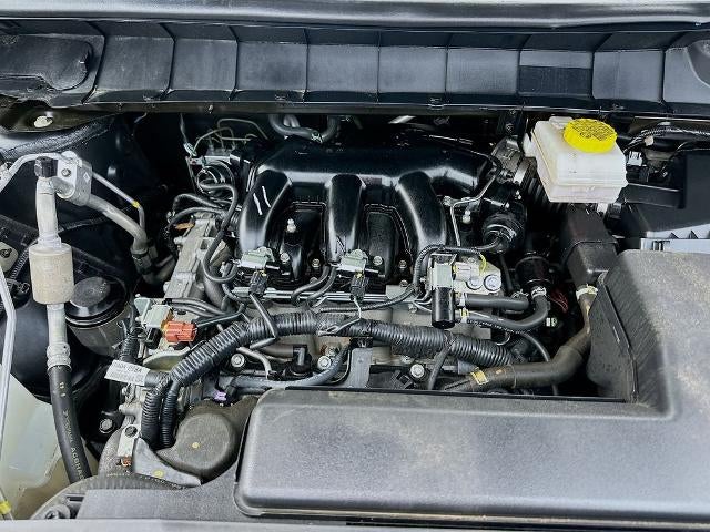 2025 Nissan Pathfinder SV 4WD