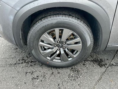 2025 Nissan Pathfinder SV 4WD