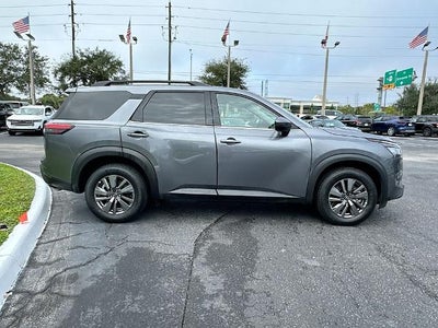 2025 Nissan Pathfinder SV 4WD