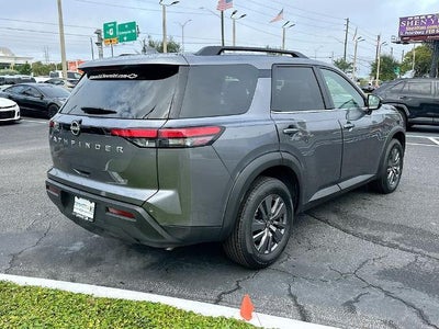 2025 Nissan Pathfinder SV 4WD