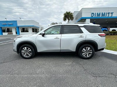 2023 Nissan Pathfinder SL