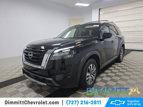 2025 Nissan Pathfinder SL