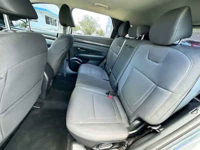 2022 Hyundai Tucson SE