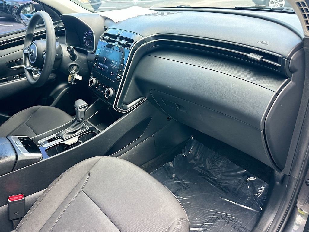2022 Hyundai Tucson SE