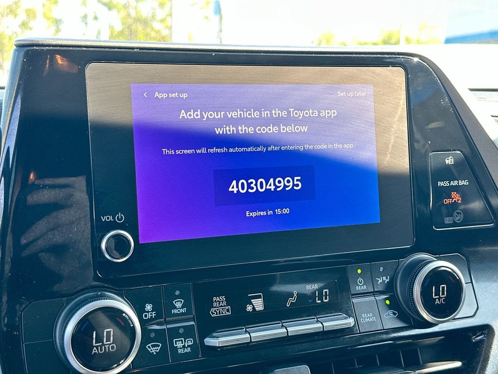 2025 Toyota Highlander LE