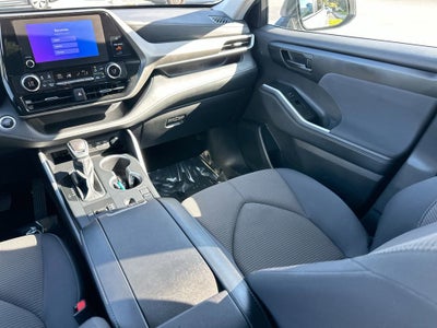 2025 Toyota Highlander LE