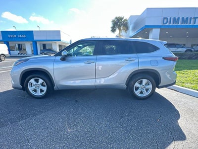 2025 Toyota Highlander LE