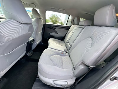 2024 Toyota Highlander LE