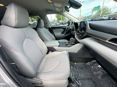 2024 Toyota Highlander LE
