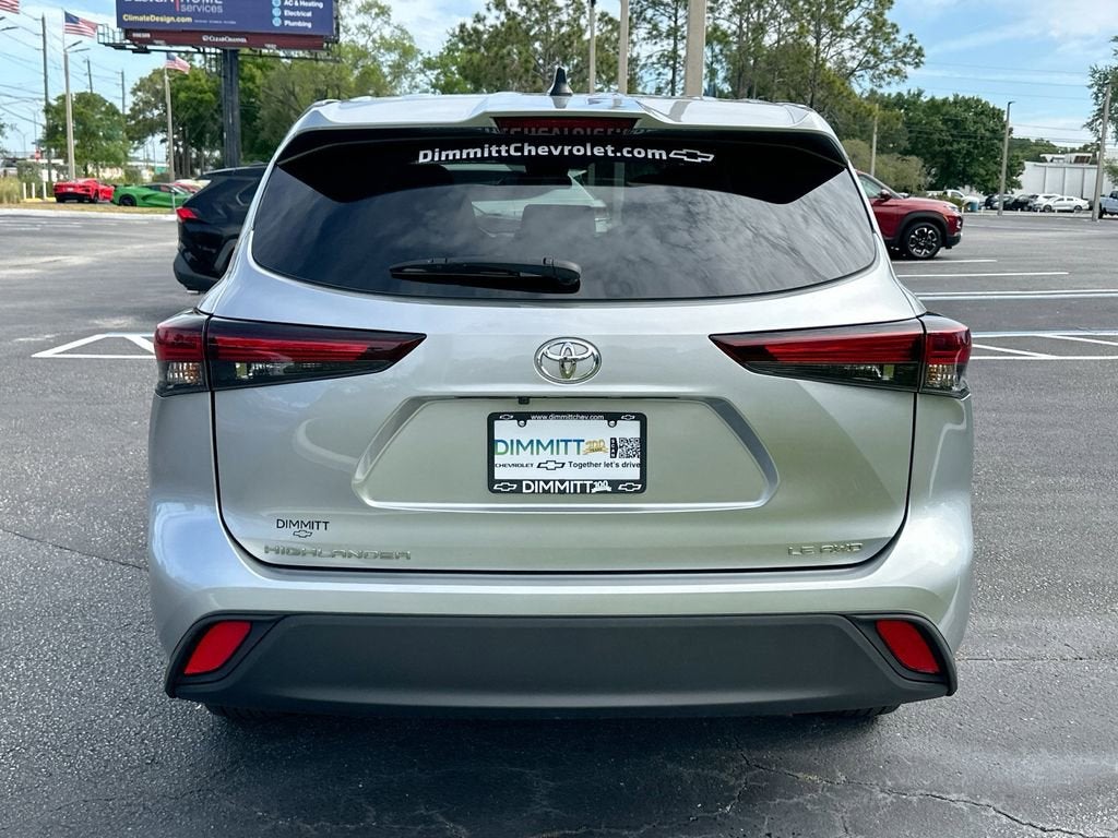 2024 Toyota Highlander LE