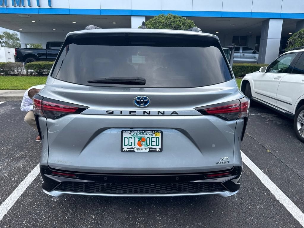 2021 Toyota Sienna XSE